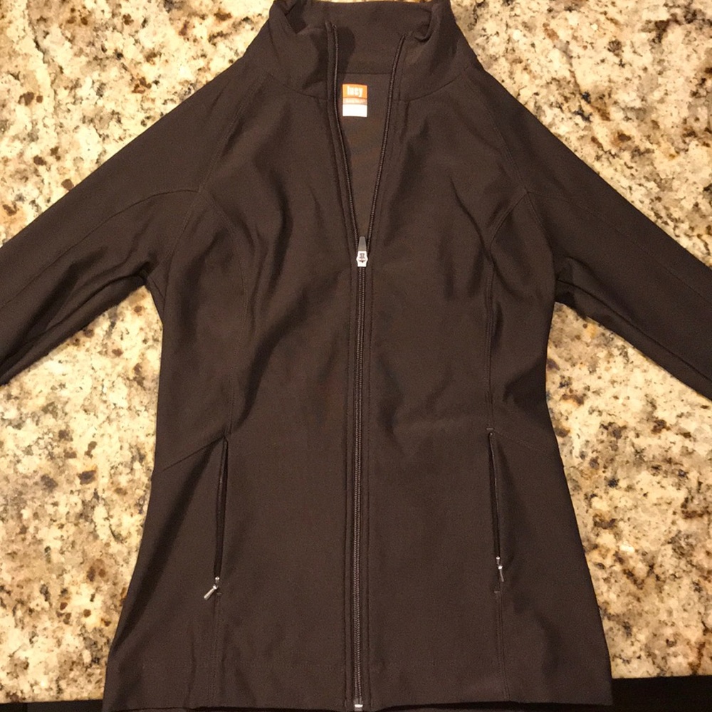 Lucy zip-up jacket - LIKE NEW!